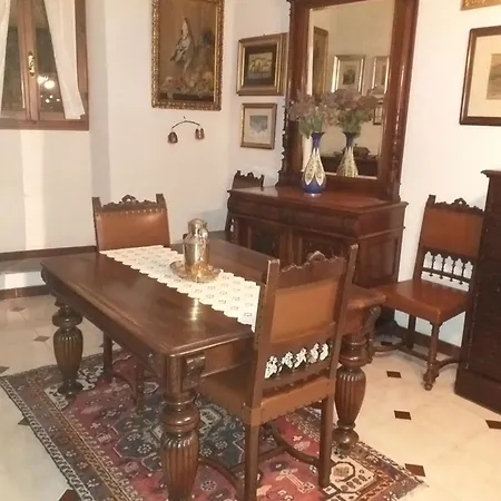 Bed & Breakfast A Due Passi Dal Castello