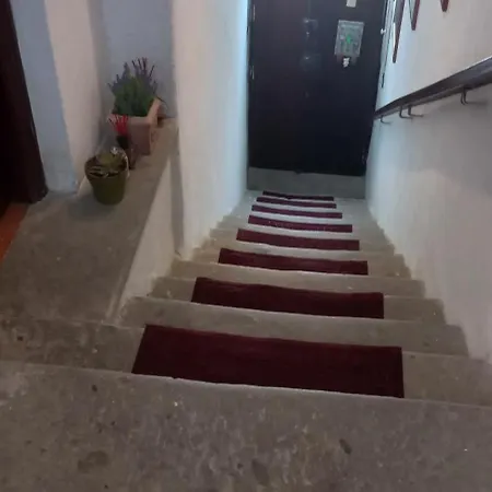 A Due Passi Dal Castello B&B 비냐넬로