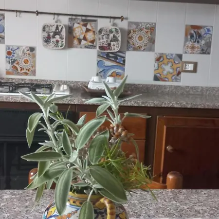 A Due Passi Dal Castello