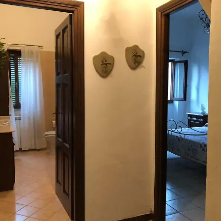 B&B A Due Passi Dal Castello 비냐넬로