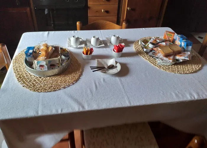 Bed and Breakfast A Due Passi Dal Castello