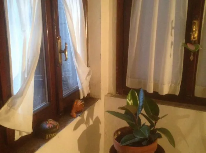 A Due Passi Dal Castello 3*